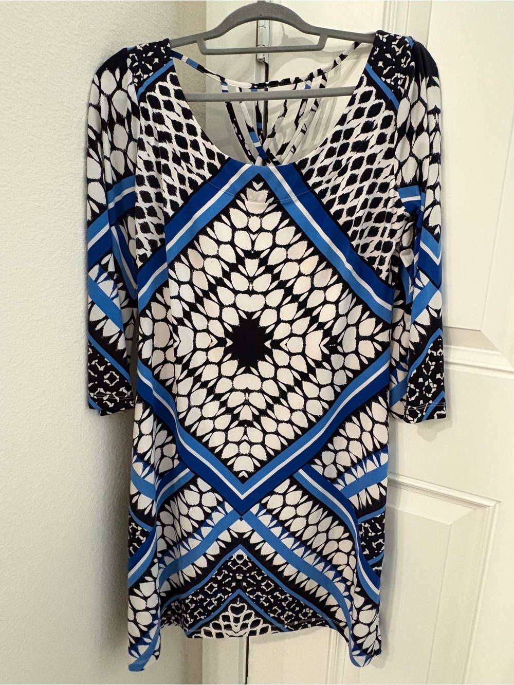 Jessica Simpson Blue & Black Geometric Print Women’s Tunic Top